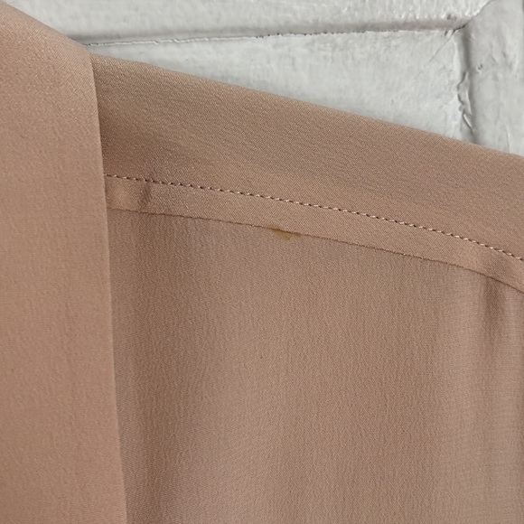 Equipment Femme Silk Pink Button Down Shirt - Picture 4 of 9